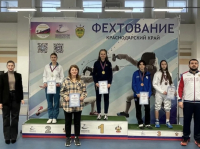 ЗОЛОТО И БРОНЗА У АБХАЗСКИХ ФЕХТОВАЛЬЩИКОВ