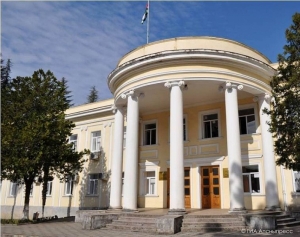 ЗАМГЛАВЫ АДМИНИСТРАЦИИ ТКУАРЧАЛСКОГО РАЙОНА ВИТАЛИЙ КВИЦИНИЯ  БУДЕТ ВРЕМЕННО ИСПОЛНЯТЬ ОБЯЗАННОСТИ ГЛАВЫ РАЙОННОЙ АДМИНИСТРАЦИИ