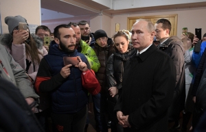 ПУТИН ПООБЕЩАЛ ЖИТЕЛЯМ КЕМЕРОВА, ЧТО ВСЕ ВИНОВНЫЕ В ПОЖАРЕ В ТЦ БУДУТ НАКАЗАНЫ