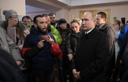 ПУТИН ПООБЕЩАЛ ЖИТЕЛЯМ КЕМЕРОВА, ЧТО ВСЕ ВИНОВНЫЕ В ПОЖАРЕ В ТЦ БУДУТ НАКАЗАНЫ