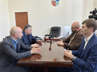 В ПРЕДДВЕРИИ КУРОРТНОГО СЕЗОНА