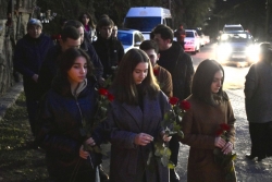 МОЛОДЕЖЬ АБХАЗИИ ПОЧТИЛА ПАМЯТЬ ПОГИБШИХ В МАРТОВСКОМ НАСТУПЛЕНИИ