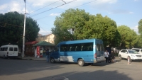 СХЕМА ДВИЖЕНИЯ ОБЩЕСТВЕННОГО ТРАНСПОРТА ИЗМЕНИТСЯ В СВЯЗИ С РЕМОНТОМ КОММУНИКАЦИОННЫХ СЕТЕЙ ПО УЛИЦЕ АБАЗИНСКОЙ