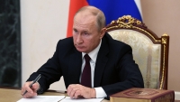 ПУТИН ПРЕДЛОЖИЛ ИЗМЕНИТЬ ЗАКОН О ГРАЖДАНСТВЕ