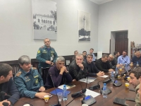 ДЕПУТАТЫ СГС ОБСУДИЛИ СИТУАЦИЮ НА ОБЪЕКТАХ ГРАЖДАНСКОЙ ОБОРОНЫ