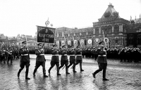 ДЕНЬ ПОБЕДЫ: ИСТОРИЯ ВОЕННЫХ ПАРАДОВ