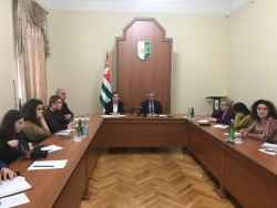 ПРЕЗИДЕНТ РАУЛЬ ХАДЖИМБА РАССКАЗАЛ ЖУРНАЛИСТАМ ОБ ИТОГАХ НЕДАВНЕЙ  РАБОЧЕЙ ПОЕЗДКИ  В МОСКВУ