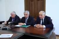 РАУЛЬ ХАДЖИМБА: ВСЕХ ПРОШУ НАЧАТЬ СОТРУДНИЧЕСТВО С НОВЫМ РУКОВОДИТЕЛЕМ В ПОЛНОМ ОБЪЕМЕ