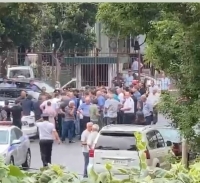 СОТРУДНИКИ МИЛИЦИИ ЗАДЕРЖАЛИ И ВОДВОРИЛИ В ИВС ДО 15 ЧЕЛОВЕК, УЧАСТНИКОВ НЕСАНКЦИОНИРОВАННОГО МИТИНГА У ЗДАНИЯ МВД