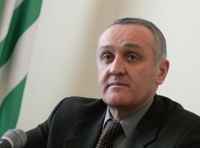 АЛЕКСАНДР АНКВАБ: &laquo;УПРАВЛЯТЬ АБХАЗИЕЙ НЕЛЬЗЯ МЕТОДАМИ ПОПУЛИЗМА И ДИЛЕТАНТСКИХ ЭКСПРОМТОВ&raquo;