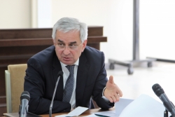 РАУЛЬ ХАДЖИМБА: &laquo;ОТ ТОГО, КАК МЫ ПОДГОТОВИМСЯ К КУРОРТНОМУ СЕЗОНУ,  БУДЕТ  ЗАВИСЕТЬ ПОПОЛНЕНИЕ БЮДЖЕТА СТРАНЫ&raquo;