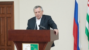 ПРЕМЬЕР АБХАЗИИ: ЕСЛИ НЕ НА РАВНЫХ, ОБЩЕНИЯ С ГРУЗИЕЙ ПРОСТО НЕ БУДЕТ