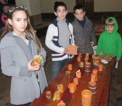 В СУХУМЕ СОСТОЯЛАСЬ ЯРМАРКА-ВЫСТАВКА ПОДЕЛОК ДЕТЕЙ С ОГРАНИЧЕННИМИ ВОЗМОЖНОСТЯМИ