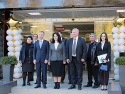 В ПОСЕЛКЕ БЗЫПТА ГАГРСКОГО РАЙОН. ОТКРЫЛСЯ МНОГОФУНКЦИОНАЛЬНЫЙ  ПРОИЗВОДСТВЕННО-ТОРГОВЫЙ  КОМПЛЕКС ООО &laquo;ЗОДИАК&raquo;