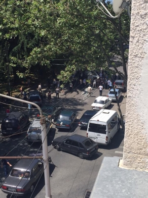 ПАССАЖИРЫ МАРШРУТНОГО ТАКСИ ПОСТРАДАЛИ  В РЕЗУЛЬТАТЕ ДТП В СУХУМЕ