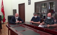 СОТРУДНИКИ МВД КОНТРОЛИРУЮТ СОБЛЮДЕНИЕ ГРАЖДАНАМИ ОГРАНИЧИТЕЛЬНЫХ МЕР