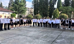 В СУХУМСКИХ ШКОЛАХ ПРОХОДЯТ ДНИ ВОЕННОЙ СЛАВЫ