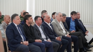 ДЕПУТАТЫ ПАРЛАМЕНТА ВСТРЕТИЛИСЬ С  ПРЕДСТАВИТЕЛЯМИ МЕСТНЫХ ОРГАНОВ ВЛАСТИ