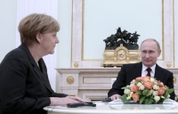 МЕРКЕЛЬ: ЕВРОПА ХОЧЕТ СТРОИТЬ БЕЗОПАСНОСТЬ ВМЕСТЕ С РОССИЕЙ, А НЕ ПРОТИВ НЕЕ