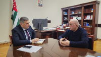 В КАБМИНЕ ОБСУДИЛИ ИТОГИ РАБОТЫ ГОСКОМИТЕТА ПО ЭКОЛОГИИ И ПРИРОДОПОЛЬЗОВАНИЮ ЗА 2025 ГОД