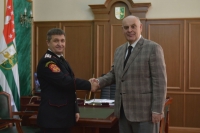 АСЛАН БЖАНИЯ ВСТРЕТИЛСЯ С ЗАМЕСТИТЕЛЕМ ГУБЕРНАТОРА КРАСНОДАРСКОГО КРАЯ АЛЕКСАНДРОМ ВЛАСОВЫМ