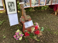 ФОТОВЫСТАВКА У МЕМОРИАЛА ПЕРВОГО ПРЕЗИДЕНТА АБХАЗИИ ВЛАДИСЛАВА АРДЗИНБА