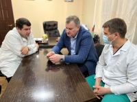 МИНИСТР ЗДРАВООХРАНЕНИЯ ПОСЕТИЛ ЦРБ ГАЛ