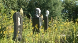 ПАНТЕОН В СУХУМЕ ПРИВОДИТСЯ В ПОРЯДОК