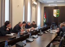 В ПАРЛАМЕНТЕ РАССМОТРЕЛИ ПРОЕКТ ЗАКОНА &laquo;О ВНЕСЕНИИ ИЗМЕНЕНИЙ В ЗАКОН РЕСПУБЛИКИ АБХАЗИЯ &laquo;О ГОСУДАРСТВЕННОЙ ПОШЛИНЕ&raquo;