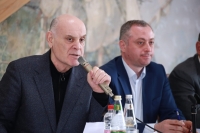 АСЛАН БЖАНИЯ: "САМАЯ ГЛАВНАЯ ЗАДАЧА, КОТОРАЯ СТОИТ ПЕРЕД НАШЕЙ КОМАНДОЙ - ЭТО УКРЕПЛЕНИЕ ГОСУДАРСТВЕННОСТИ&raquo;