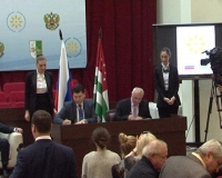 ГЛАВА АДМИНИСТРАЦИИ СУХУМА  И ПРЕДСЕДАТЕЛЬ СОВЕТА ДИРЕКТОРОВ ЗАО &laquo;ТРАНСПРОЕКТ ГРУПП&raquo; ПОДПИСАЛИ СОГЛАШЕНИЕ О СОТРУДНИЧЕСТВЕ В СФЕРЕ ИНВЕСТИЦИОННОЙ ПОЛИТИКИ И ГОСУДАРСТВЕННО-ЧАСТНОГО ПАРТНЕРСТВА