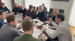 РАБОЧЕЕ СОВЕЩАНИЕ В АДМИНИСТРАЦИИ СУХУМА