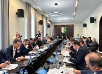 ПАРЛАМЕНТ НЕ ПРИНЯЛ ТРИ ИЗМЕНЕНИЯ В ЗАКОН О ВЫБОРАХ ДЕПУТАТОВ