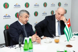 ГЛАВА ГОСУДАРСТВА ПОСЕТИЛ ОФИС ВААК
