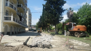ВЕДУТ РЕМОНТНЫЕ РАБОТЫ