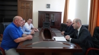 СПИКЕР ПАРЛАМЕНТА ВСТРЕТИЛСЯ С ПРЕДСЕДАТЕЛЕМ СОЮЗА АБХАЗСКИХ ДОБРОВОЛЬЦЕВ СЕВЕРНОЙ ОСЕТИИ-АЛАНИИ