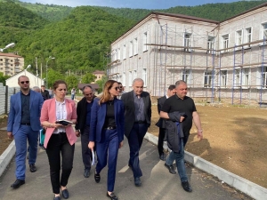 В СТРОИТЕЛЬСТВЕ ТКУАРЧАЛСКОЙ ЦРБ МНОГО НАРУШЕНИЙ