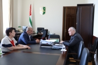 АЛЕКСАНДР АНКВАБ ОБСУДИЛ С ГЛАВОЙ СОЮЗА АБХАЗСКИХ ДОБРОВОЛЬЦЕВ КБР ЯХОГОЕВЫМ ВОПРОСЫ ВЗАИМОДЕЙСТВИЯ С  ОРГАНИЗАЦИЕЙ