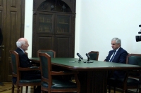 РАУЛЬ ХАДЖИМБА ПОЗДРАВИЛ СОКРАТА ДЖИНДЖОЛИЯ С ЮБИЛЕЕМ