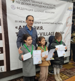 ИТОГИ ПЕРВОГО ДНЯ III МЕЖДУНАРОДНОГО ШАХМАТНОГО ФЕСТИВАЛЯ
