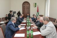 ВАЛЕРИЙ БГАНБА:   СОТРУДНИКАМ АДМИНИСТРАЦИЙ ЗАПРЕЩЕНО ВМЕШИВАТЬСЯ В ИЗБИРАТЕЛЬНЫЙ ПРОЦЕСС