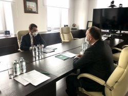 ГЛАВА МИД АБХАЗИИ ДАУР КОВЕ ВСТРЕТИЛСЯ С  УПОЛНОМОЧЕННЫМ РФ ПРИ ЕВРОПЕЙСКОМ СУДЕ ПО ПРАВАМ ЧЕЛОВЕКА, ЗАММИНИСТРА ЮСТИЦИИ РФ МИХАИЛОМ ГАЛЬПЕРИНЫМ.