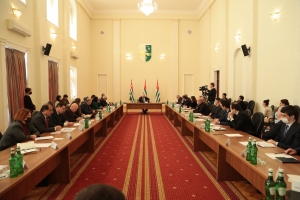 СОВЕЩАНИЕ  У ПРЕЗИДЕНТА ПО АКТУАЛЬНЫМ ВОПРОСАМ ДНЯ