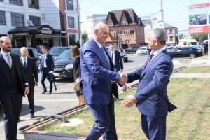 АСЛАН БЖАНИЯ ВСТРЕТИЛСЯ С МУССОЙ ЭКЗЕКОВЫМ