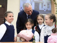 ПРЕЗИДЕНТ ПОЗДРАВИЛ ДЕТЕЙ С ПРАЗДНИКОМ